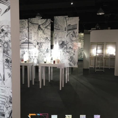 敦化南路二段精品店-威力絲揮桿草及淺灰地毯...